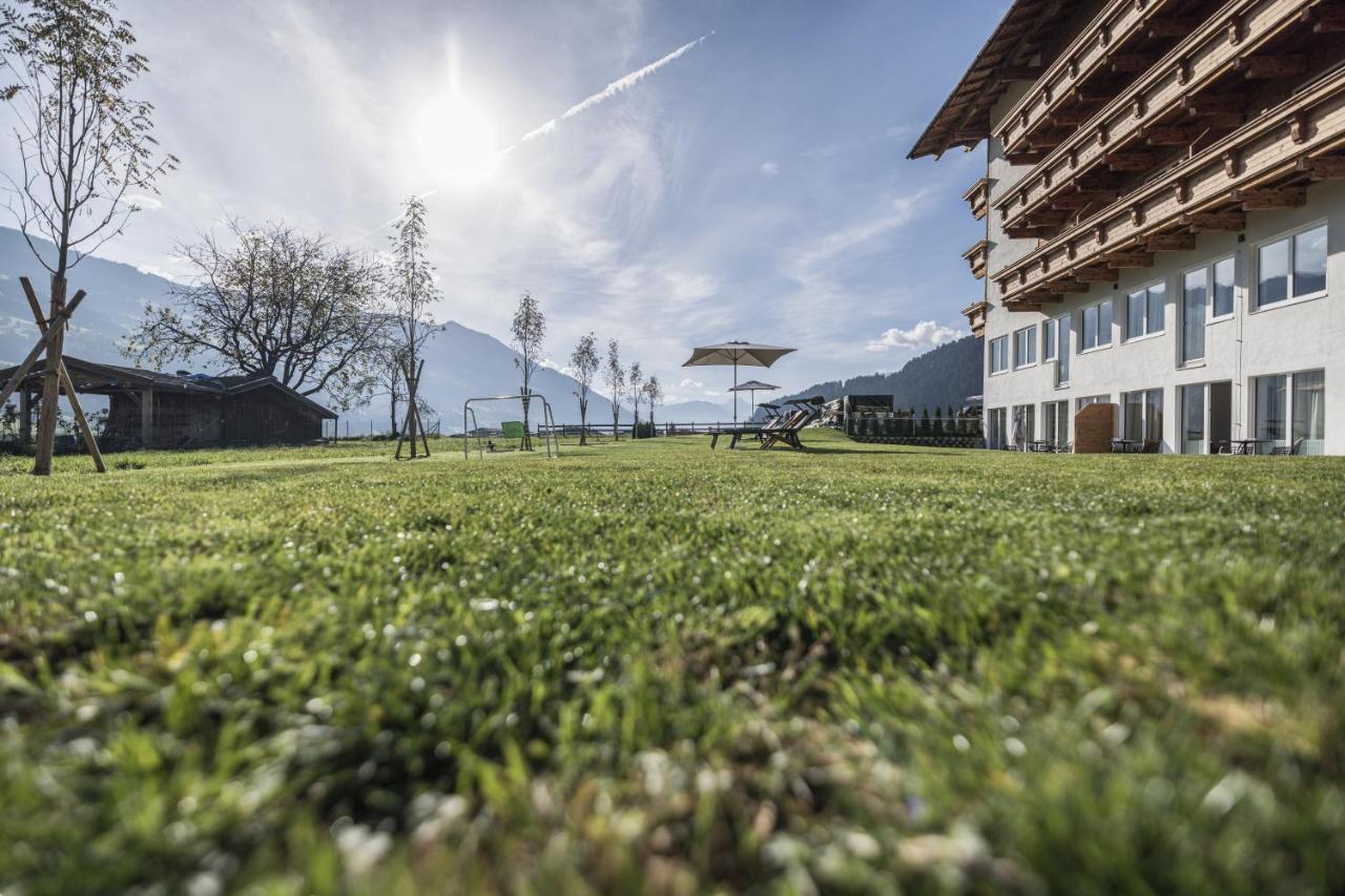 Maxstudio Premium Apartment Zillertal Mit Bergblick ชลิทเทอร์ส ภายนอก รูปภาพ